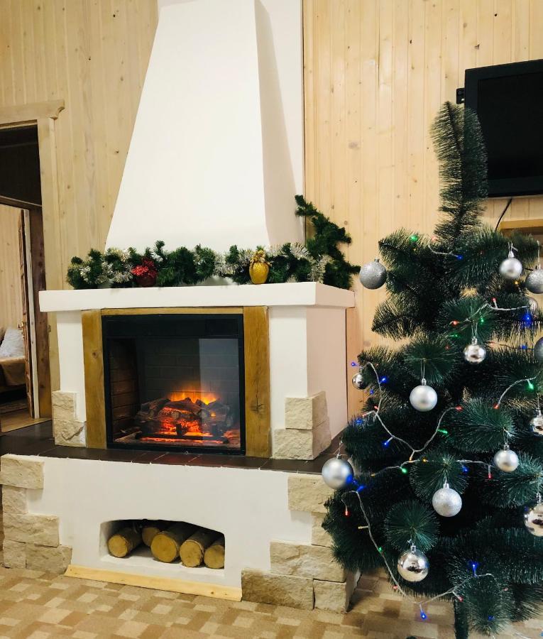 Айворі Хаус Mykulychyn Buitenkant foto