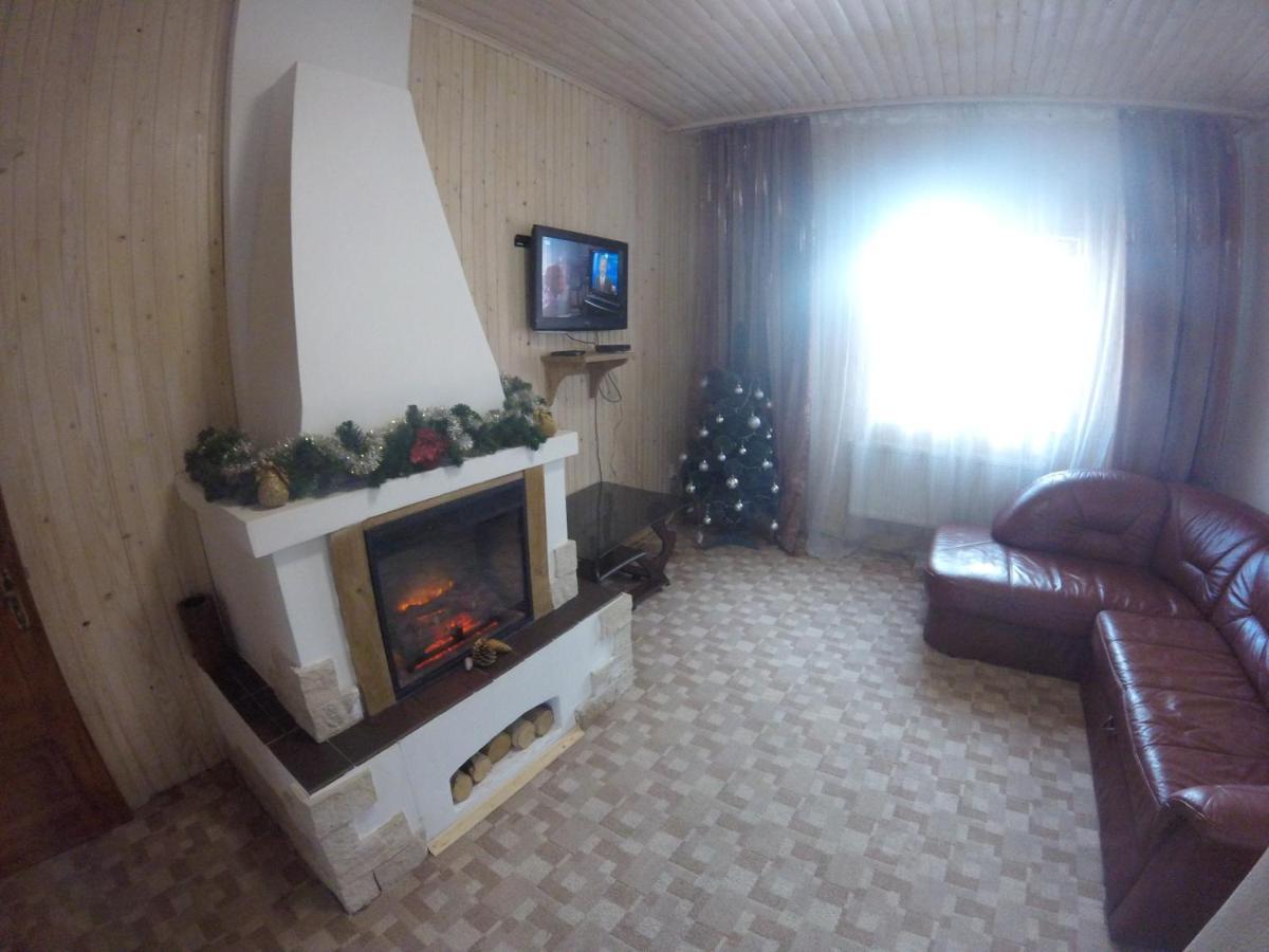 Айворі Хаус Mykulychyn Buitenkant foto